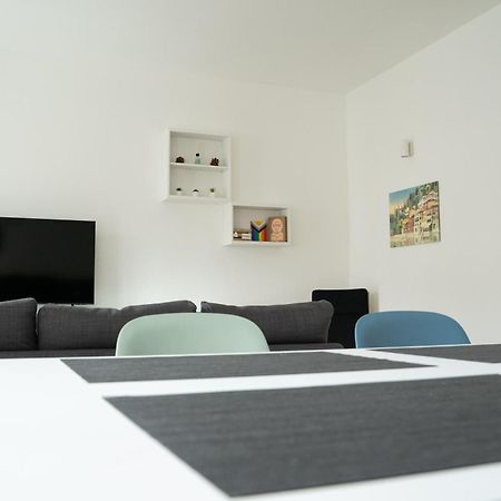 Apartmán Piazza XX Settembre - Feel The Centre Lecco Exteriér fotografie