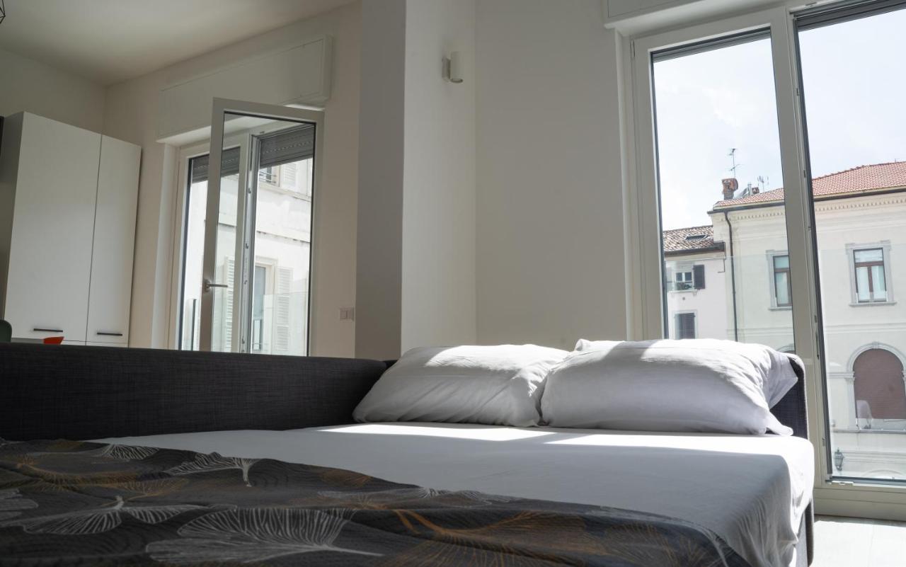 Apartmán Piazza XX Settembre - Feel The Centre Lecco Exteriér fotografie