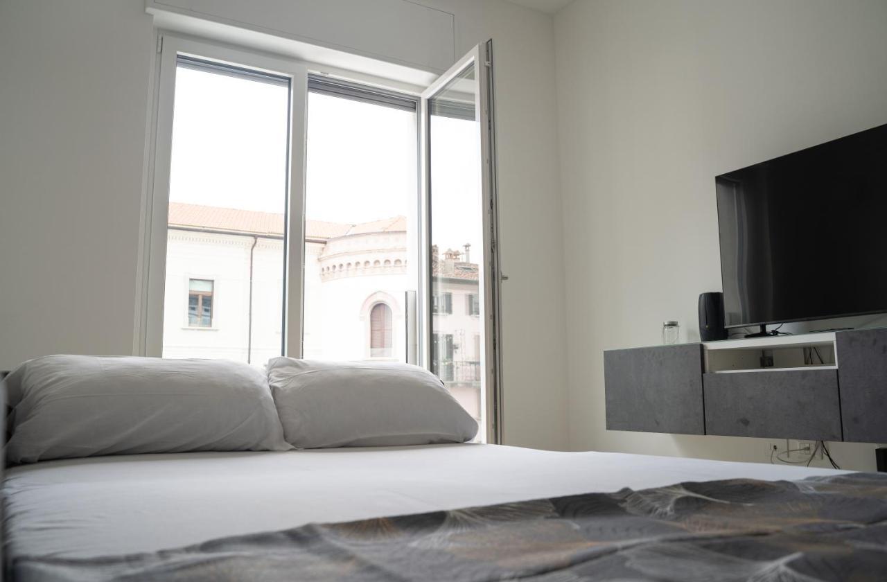 Apartmán Piazza XX Settembre - Feel The Centre Lecco Exteriér fotografie