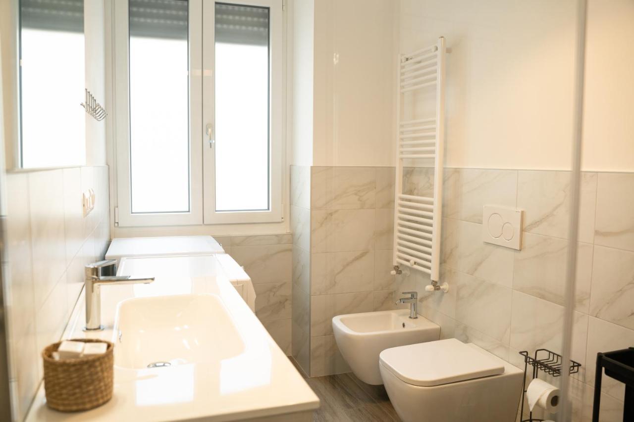 Apartmán Piazza XX Settembre - Feel The Centre Lecco Exteriér fotografie